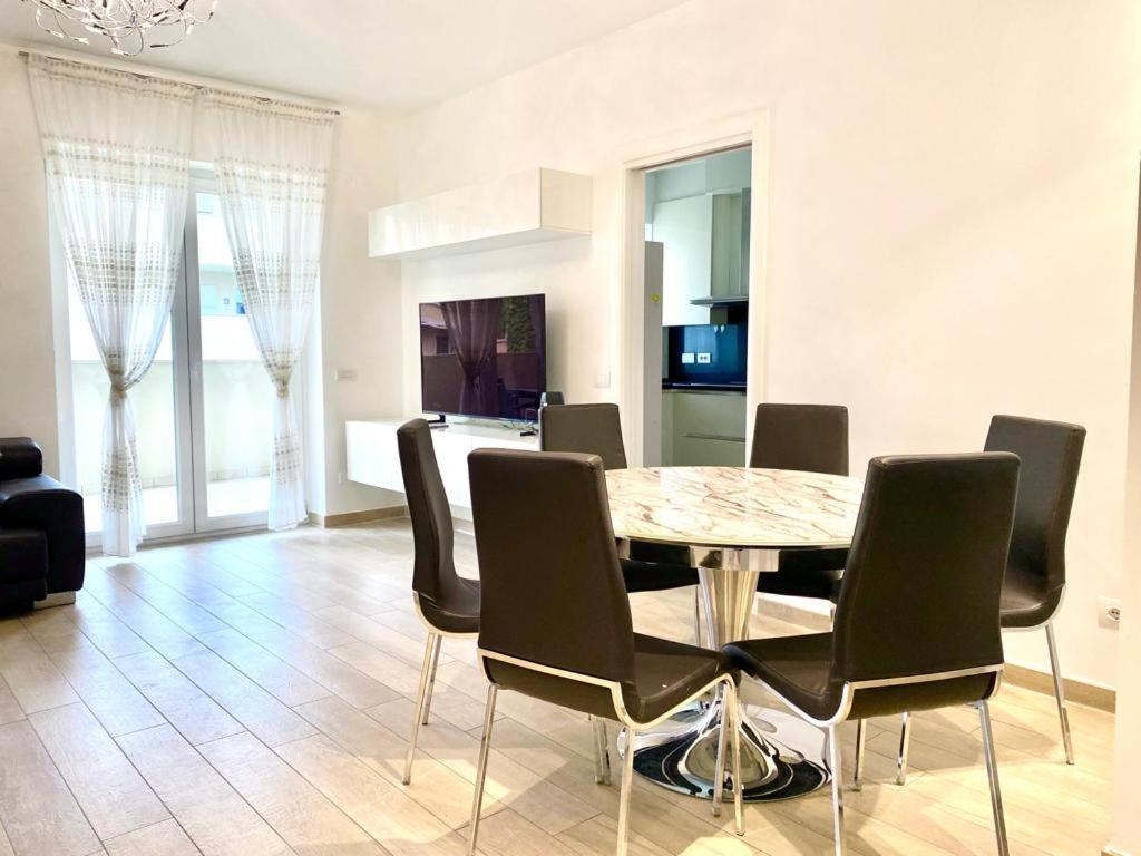 Mpm - Belinzaghi 5 6 Pax Lägenhet Milano Exteriör bild