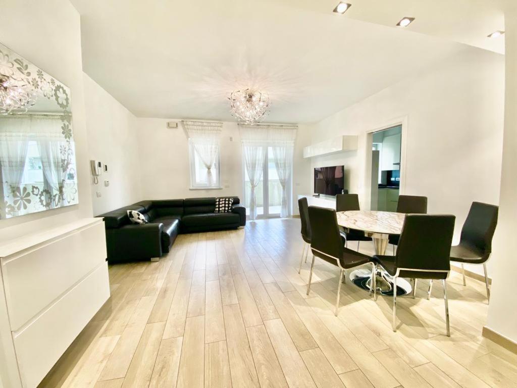 Mpm - Belinzaghi 5 6 Pax Lägenhet Milano Exteriör bild